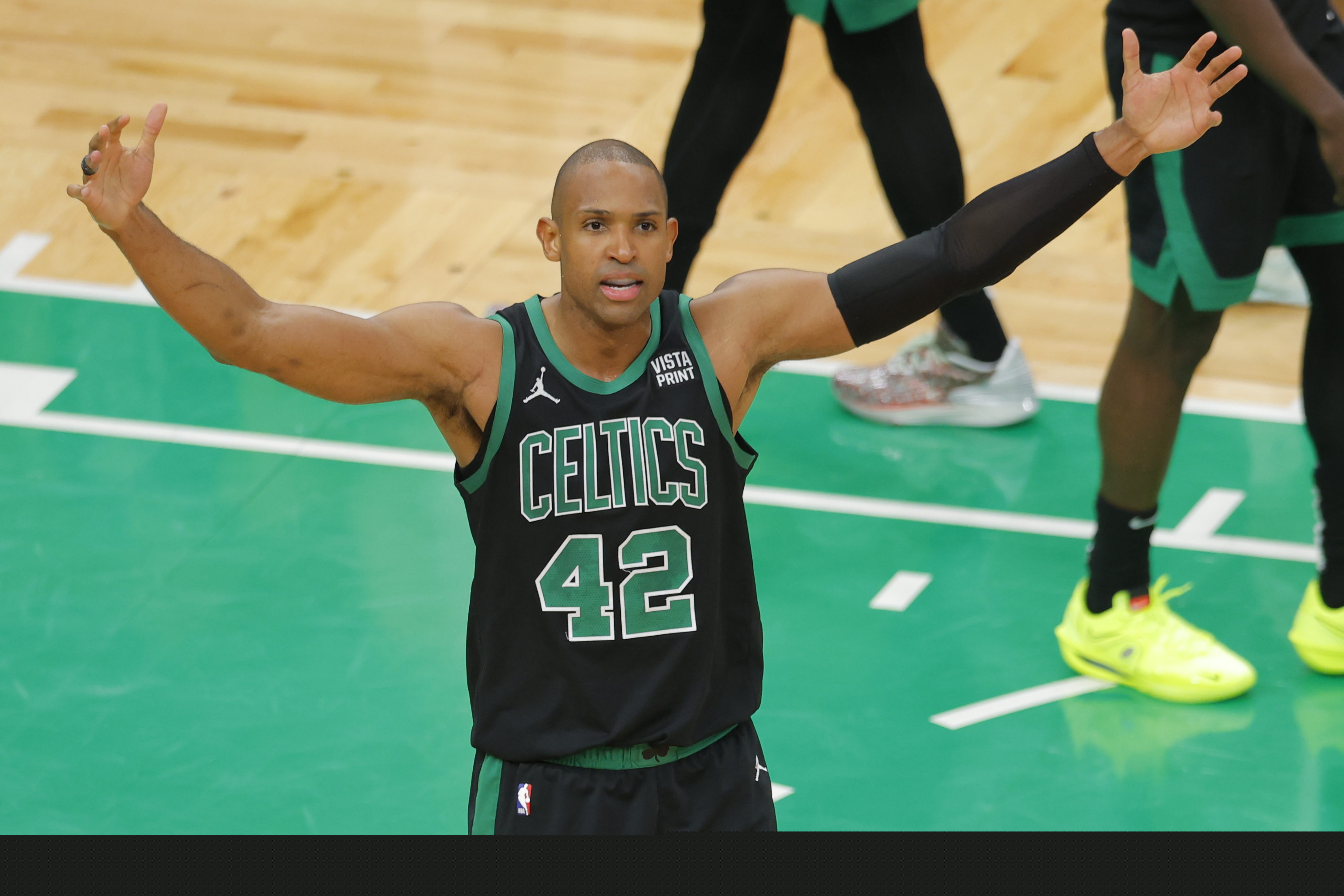 志在蝉联！霍福德：我在大学背靠背夺冠 我们在NBA也可以做到